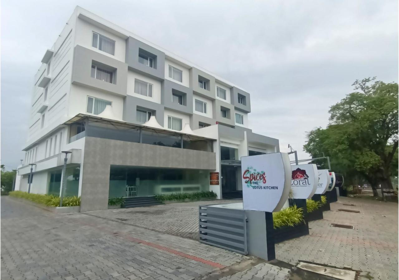 Hotel Visakka Palani Экстерьер фото